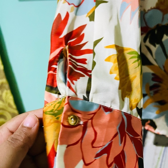 Zara floral print satin top ! ♥️ - Picture 4 of 6